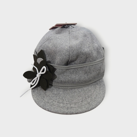 Stormy Kromer Womens Petal Pusher Cap Gray With Gray And Black Flowers Size 7 - Picture 1 of 8
